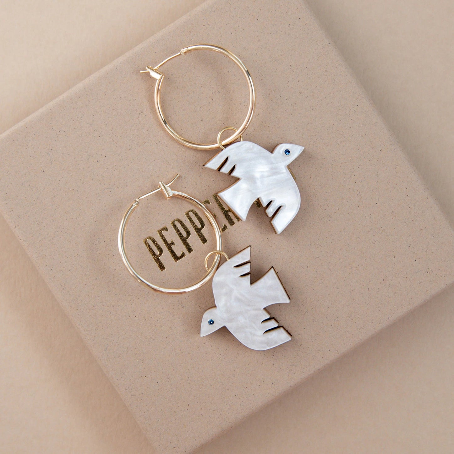 Flight bird Hoops - Marble White - THE BRISTOL ARTISAN