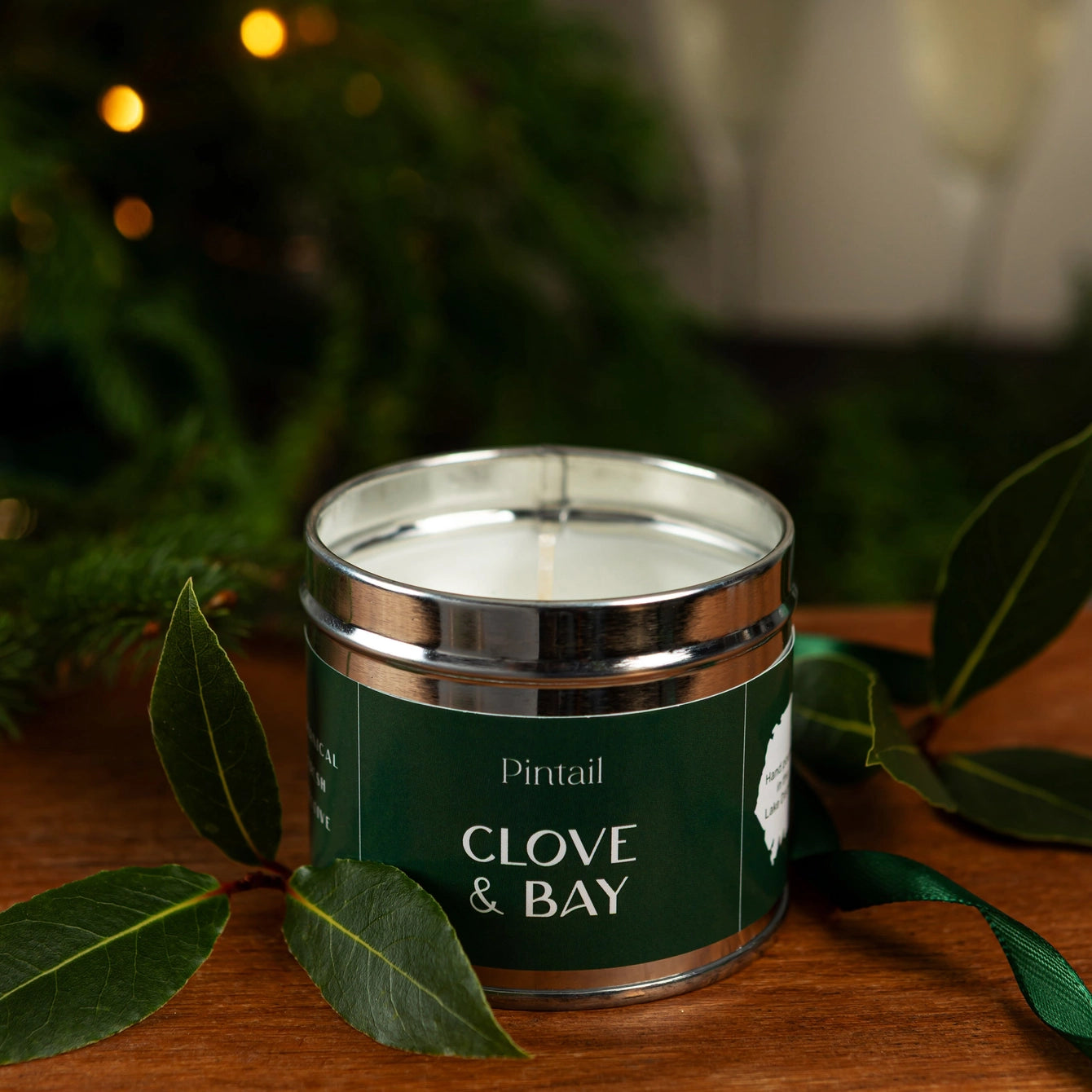 Clove & Bay Tin Christmas Candle
