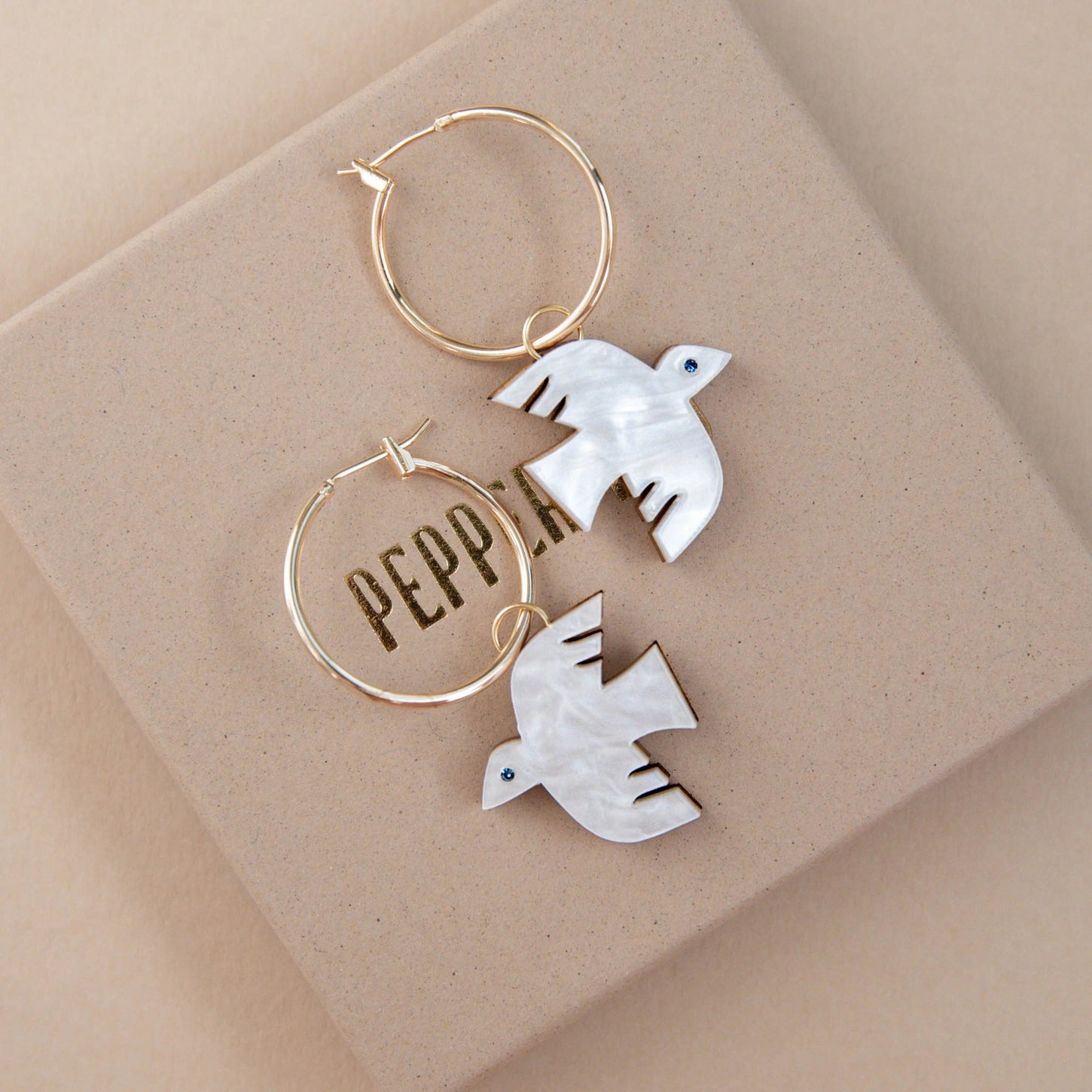 Flight bird Hoops - Marble White - THE BRISTOL ARTISAN