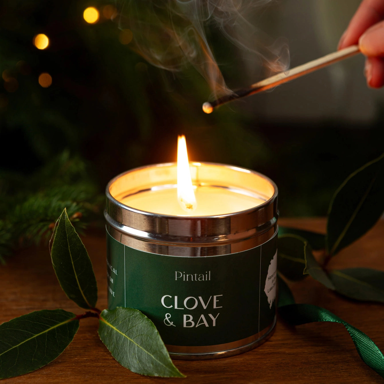 Clove & Bay Tin Christmas Candle