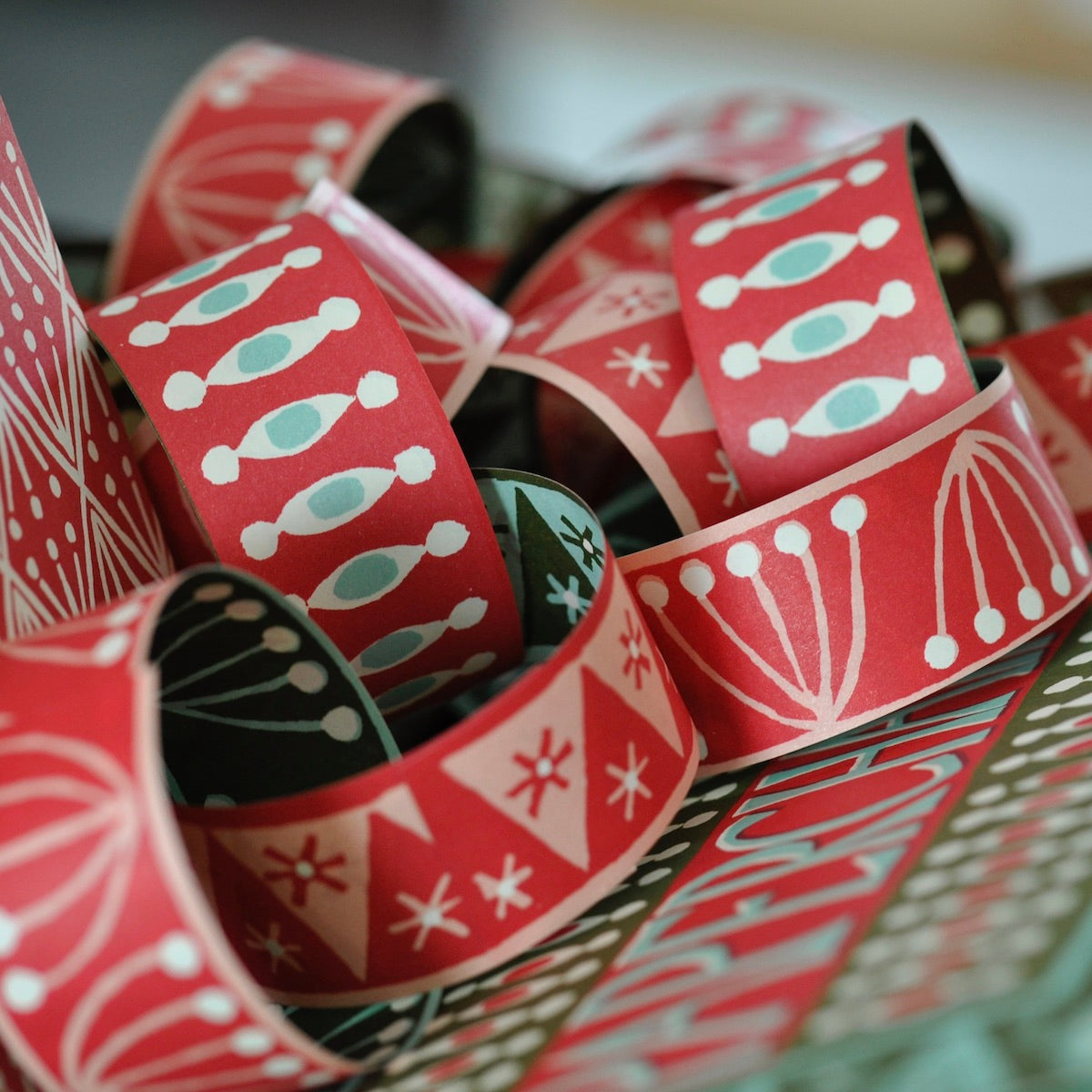 Paper chain - THE BRISTOL ARTISAN